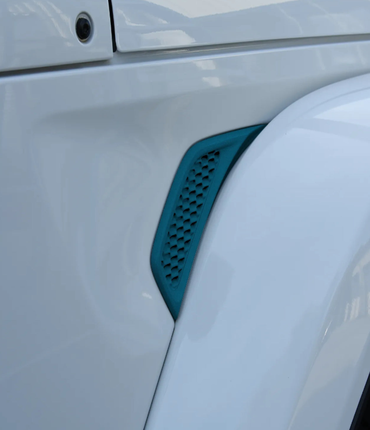 Distinction Applied Jeep Wrangler JL and Jeep Gladiator JT Fender Vents SINGLE COLOR