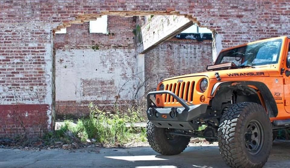 Hammer Front Bumper w/stinger and fog lights for Jeep JK / JKU