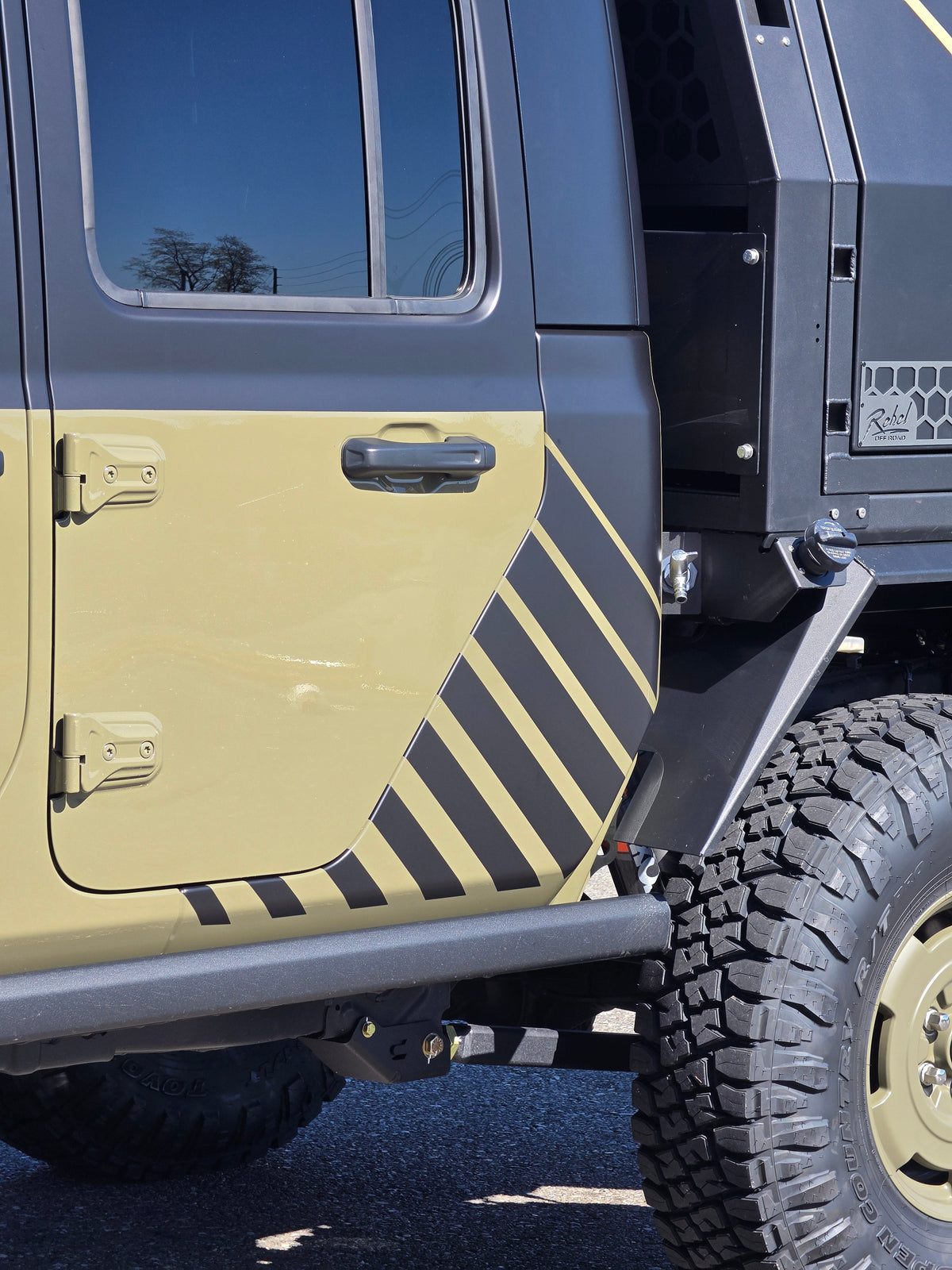 Gradient Stripes Gladiator Cab Blackout Decal Set- fits 2020 and Newer Jeep Gladiator