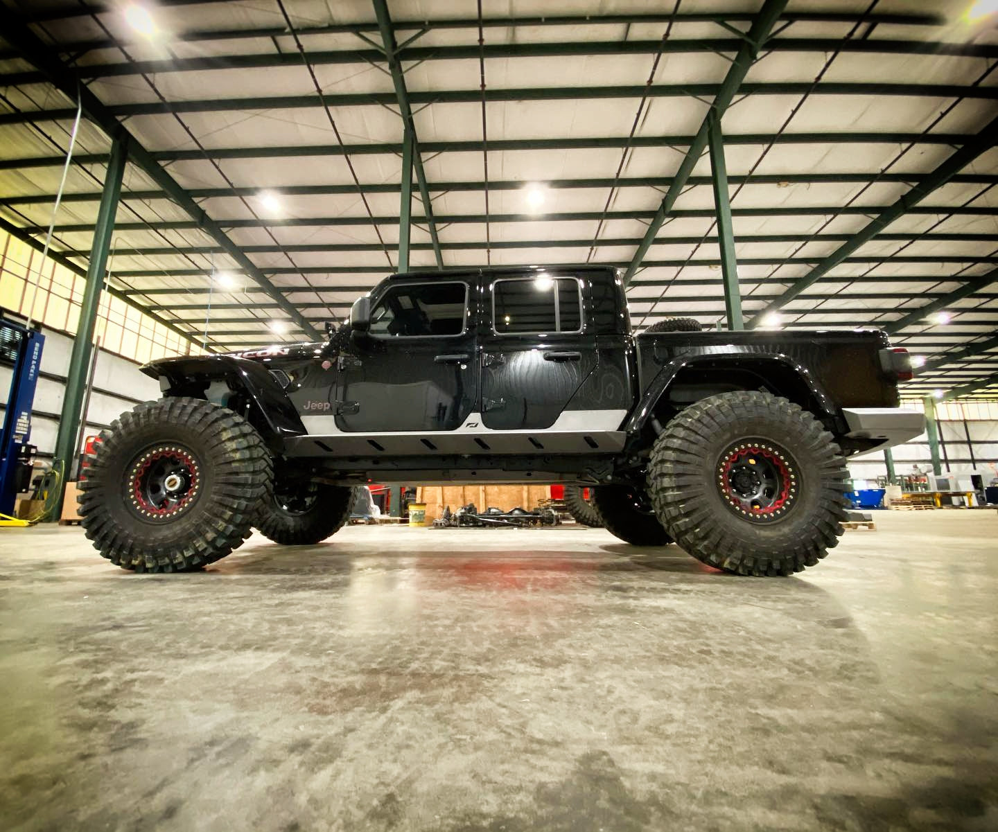 Crusher Rocker Guards w/Steps for JT Gladiator