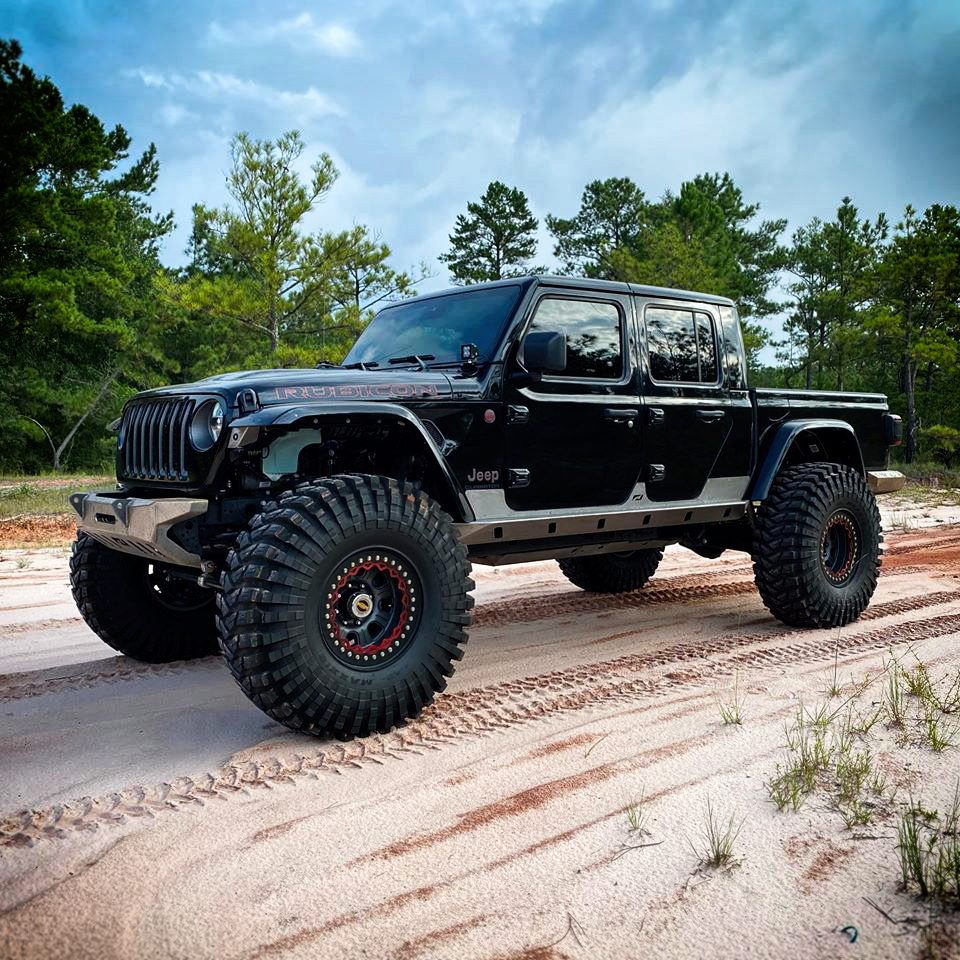 Crusher Rocker Guards w/Steps for JT Gladiator