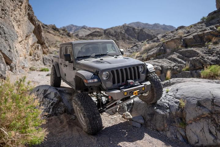 Crusher HD Front Bumper for Jeep JL/JT