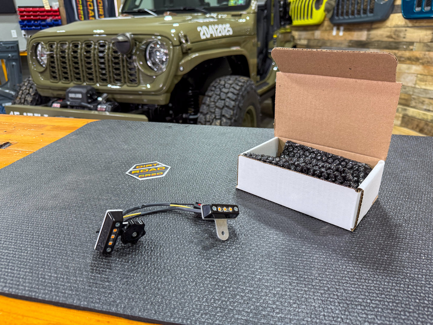 Dirt Road Cred Products LLC Front Jeep Wrangler & Gladiator High Power Floor Light Kit