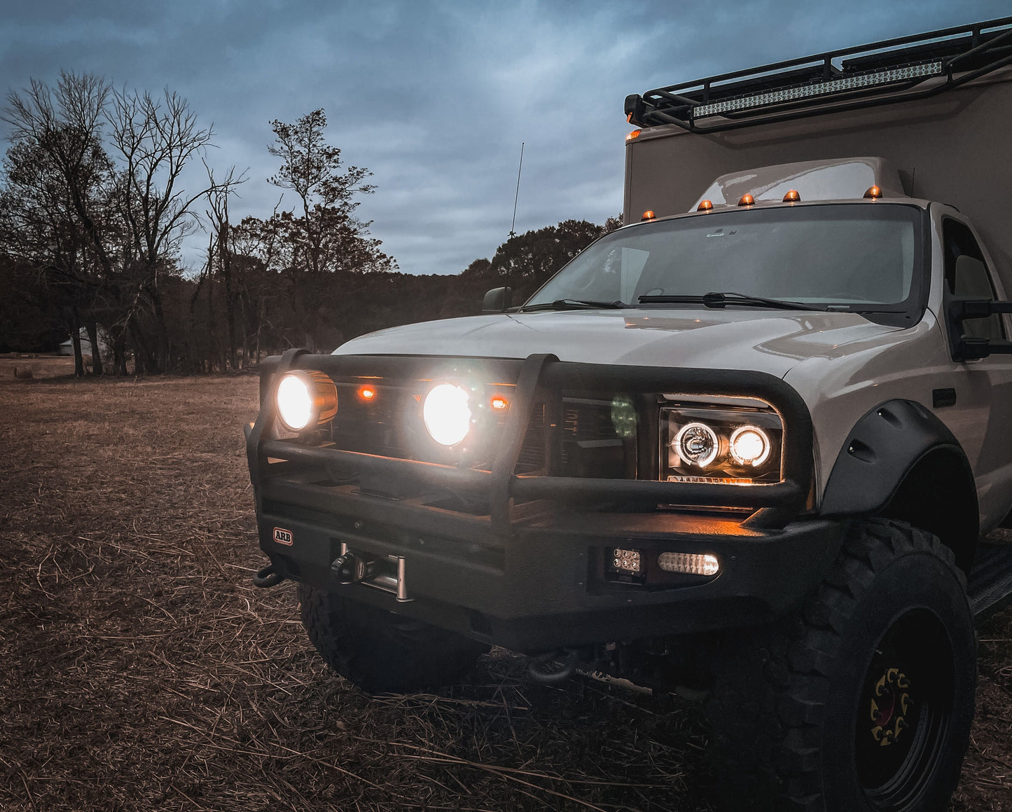 TYRI D18 8000 eLumen Light (Single Light)