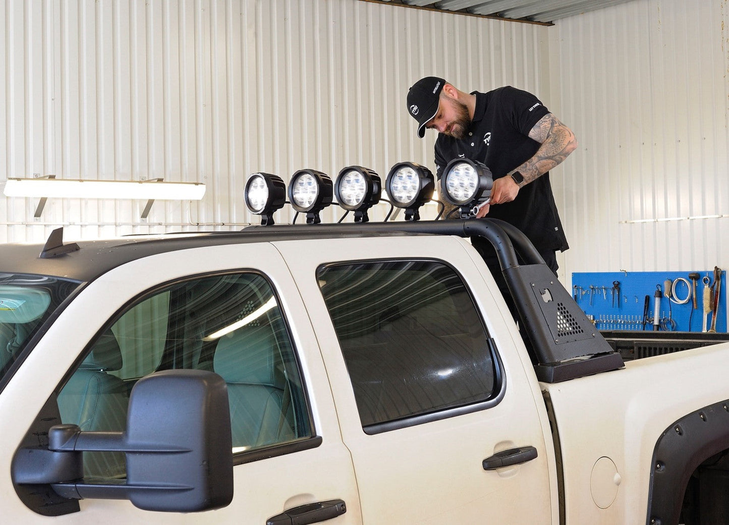 TYRI D18 8000 eLumen Light (Single Light)