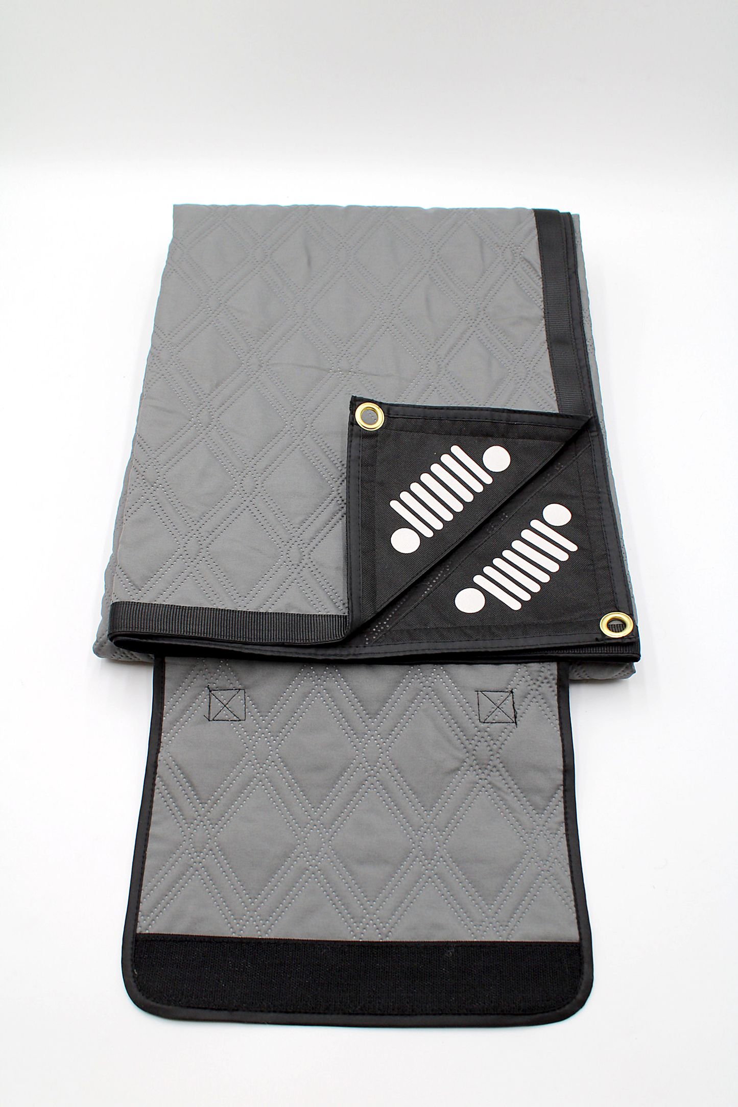 Jeep 72 In x 60 In Woven Water-Resistant Utility Blanket