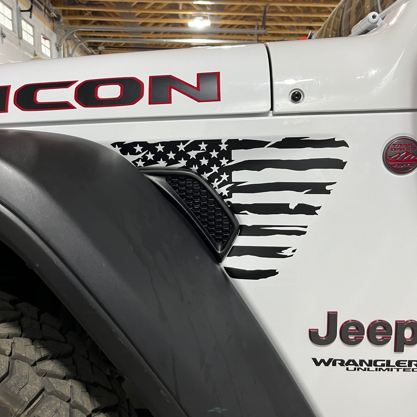 Distressed Large USA American flag Jeep Wrangler & Gladiator JL Fender Vent Flag Decal-Pair